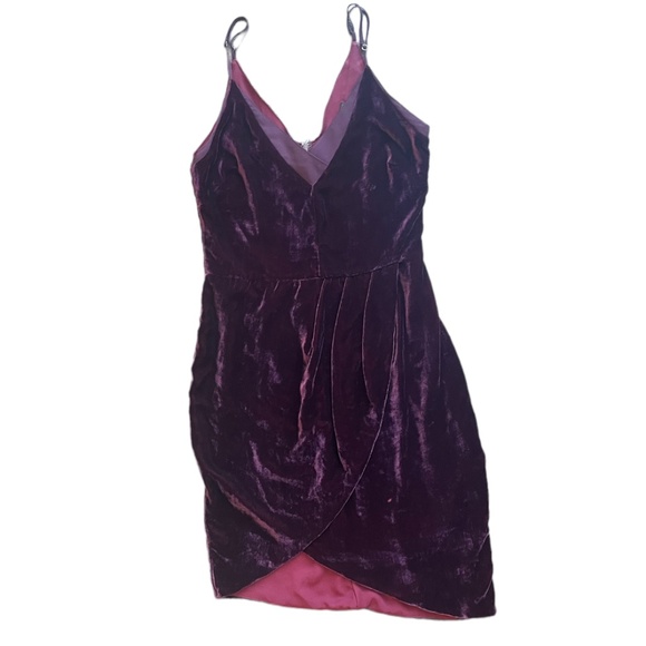 Adelyn Rae Francine Velvet Dress - Size Small - Picture 4 of 12